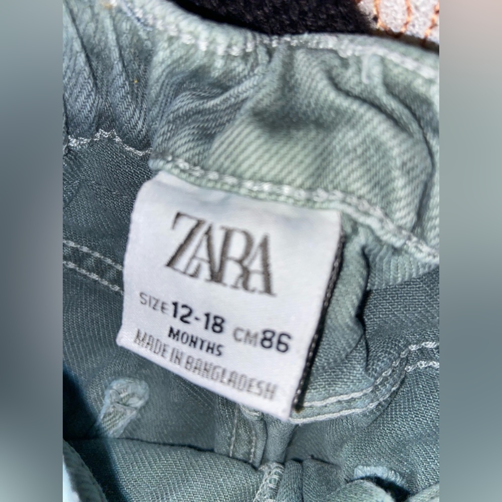 ZARA Baby Jeans Denim~Greyish green color~Infant Size 12-18 months~EUC - Picture 3 of 3